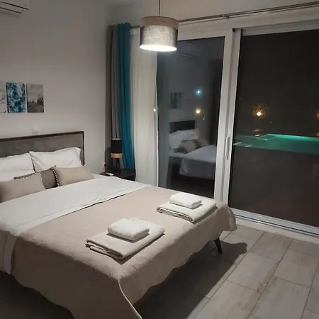 Luxury Arartments Tzemi Hébergement de vacances